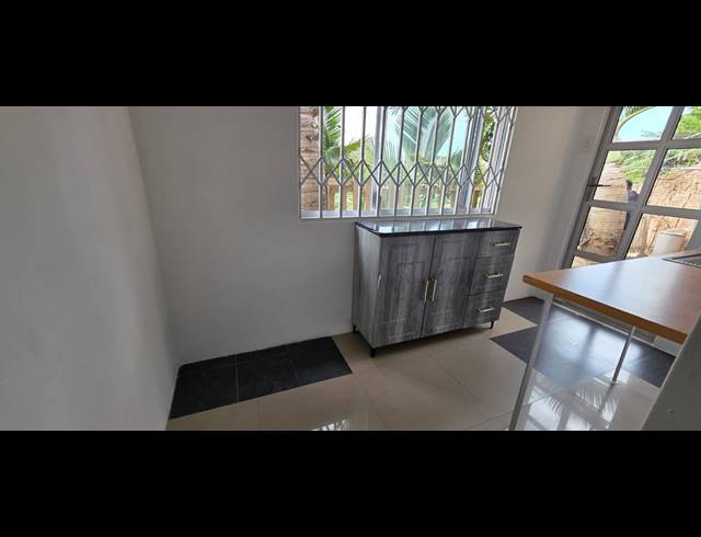 1 BEDROOM FLAT RENTED IN SHERWOOD